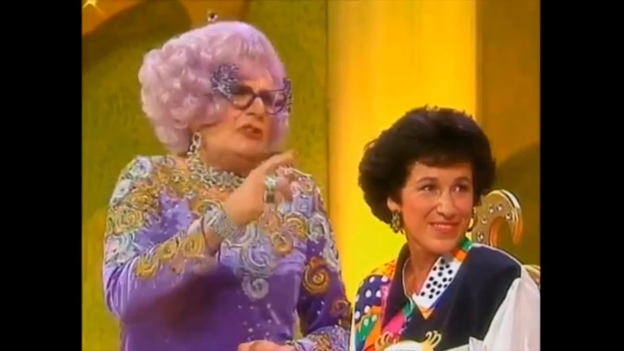 The Bilious Attacks of Dame Edna - Extended Version