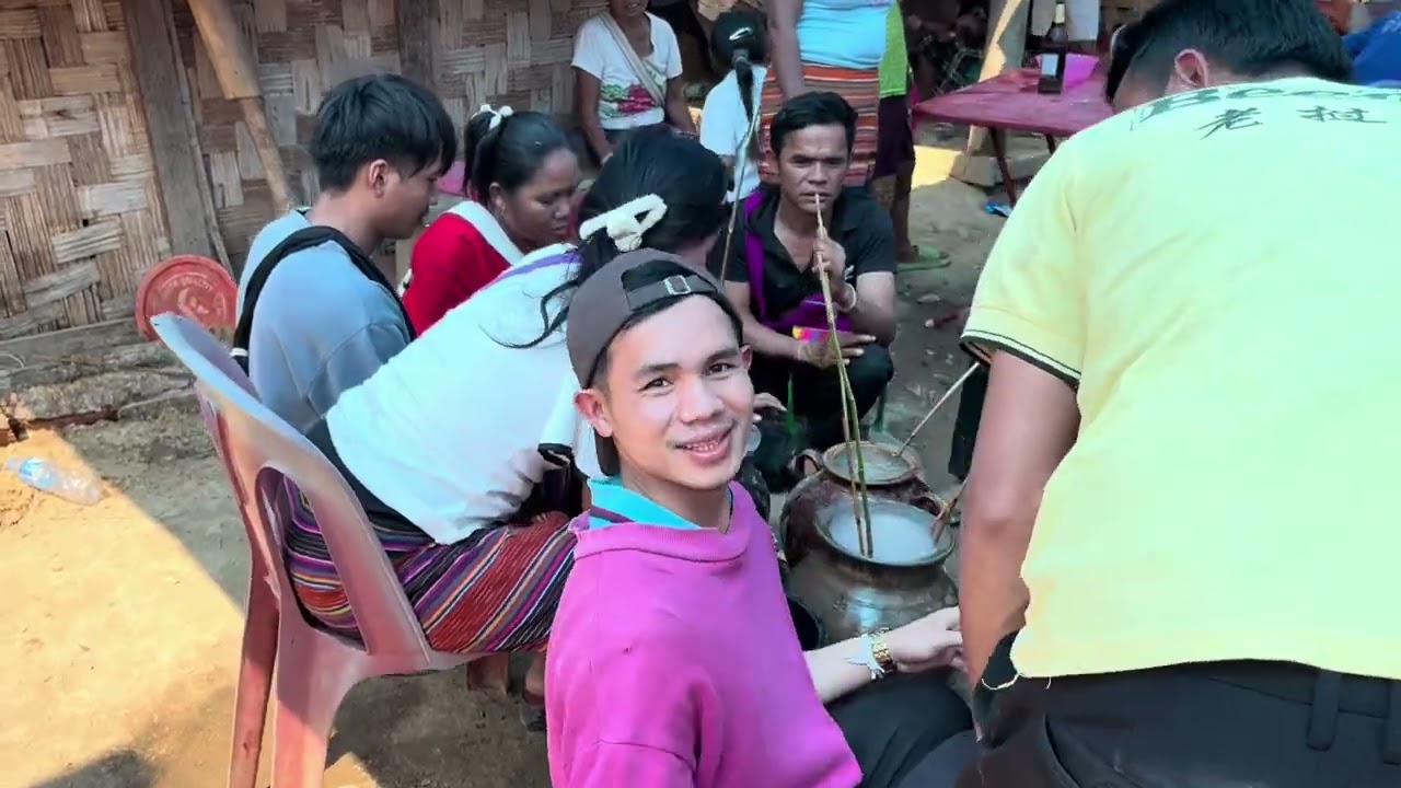 Visite d’un village KHMUau nord D’Oudomxay Nord Laos février 2024