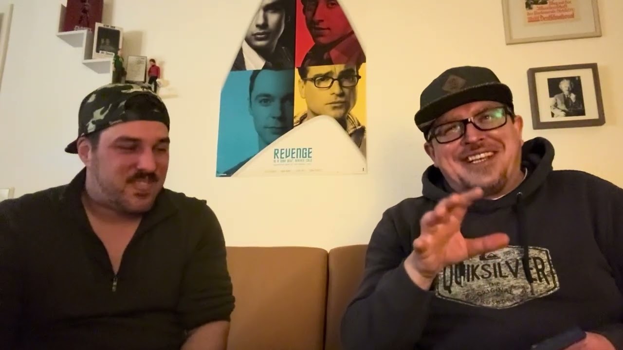 Tom Selleck…Sand im Getränk und alte Filmhelden 🦸🏼🤣🍸 Bruce Lee ?