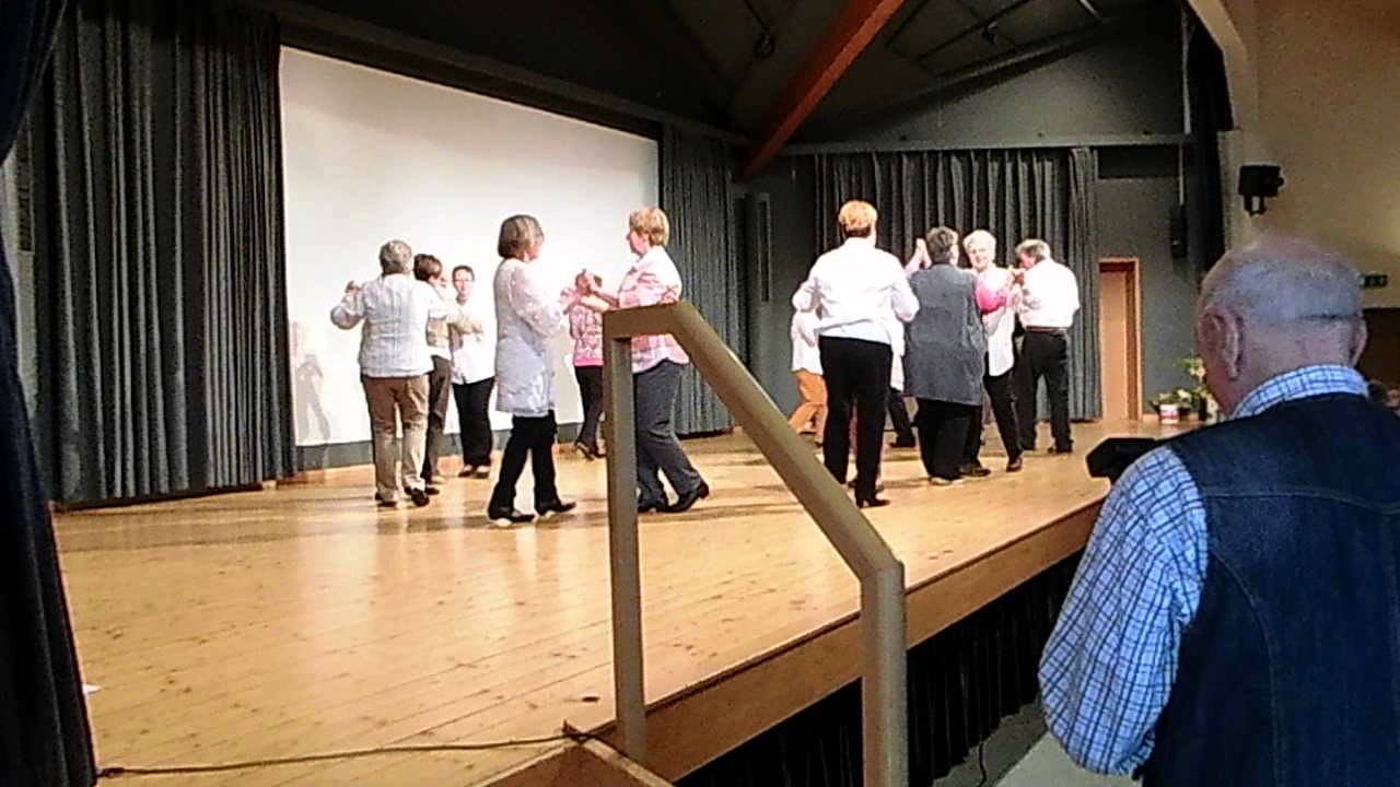 Seniorentanz Annenpolka Auftritt in Auderath seniors dancing