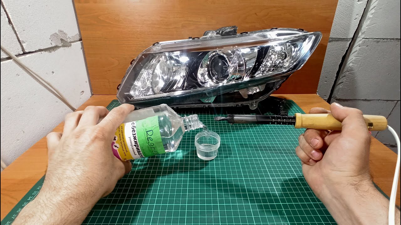 Genius method! Removes scratches from headlights! ONLY 5 minutes.