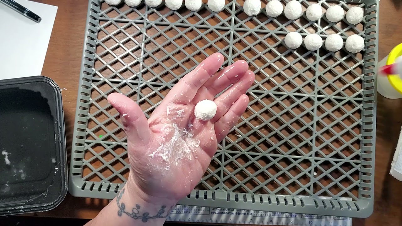 Toilet paper bead balls