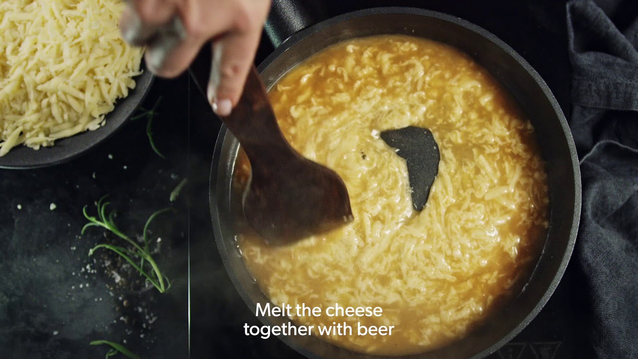 Jarlsberg&reg; cheese pan with chorizo