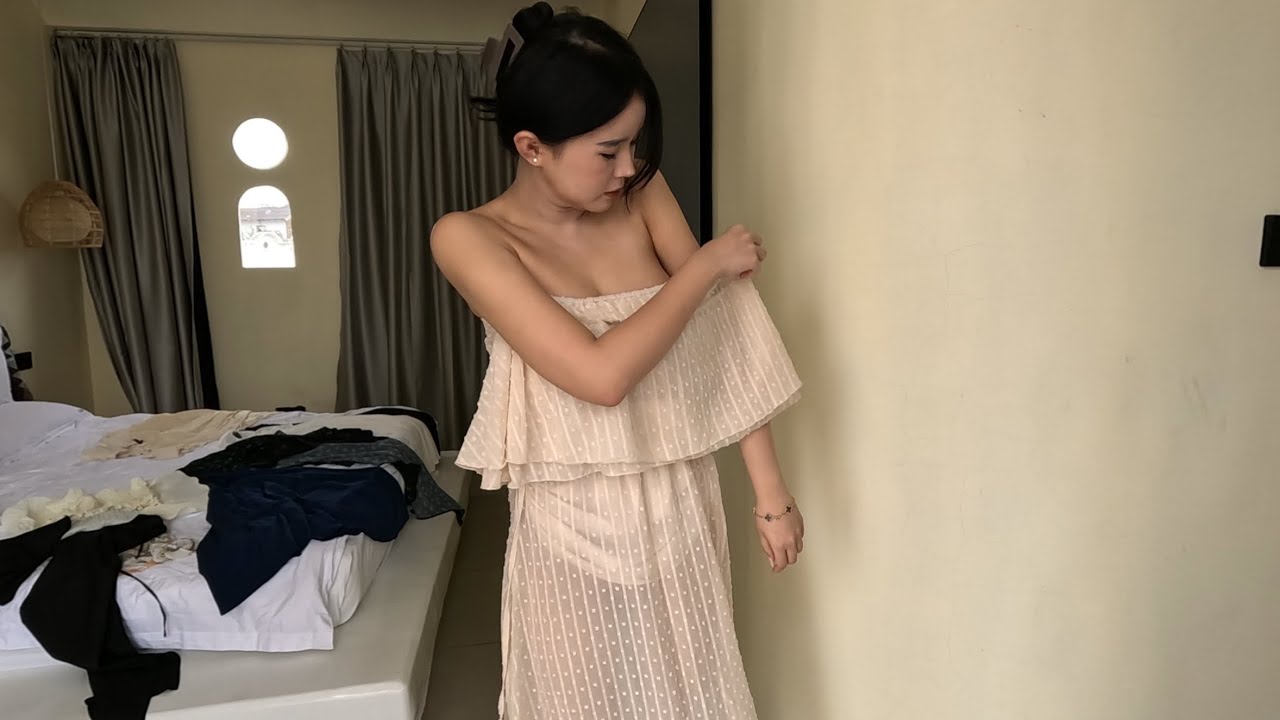 甜美优雅的小鹿来啦，今天展示一款我们proudfox设计的抽拉内衬哺乳裙哦
