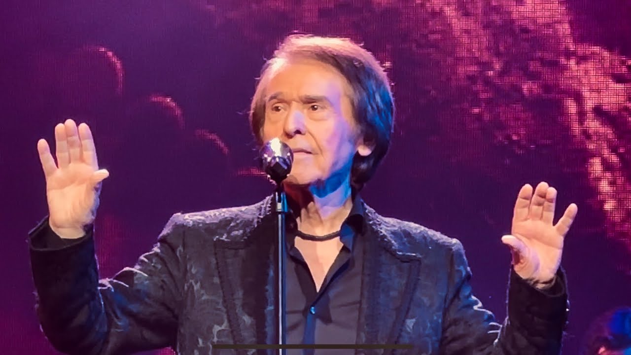 Raphael - Volveré a Nacer. WiZink Center. Madrid. 17/12/2022.