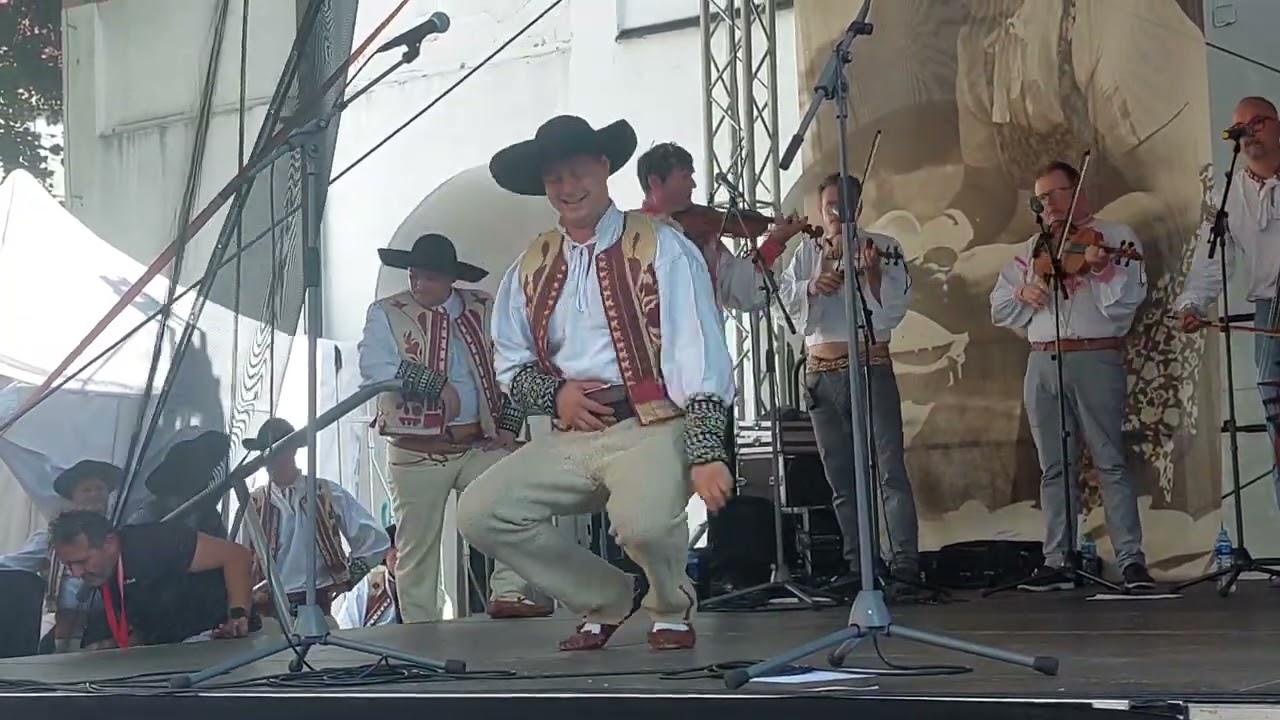 365.Radvanský jarmok,2023 B. Bystrica, ĽH Muzička a FS Kýčera.