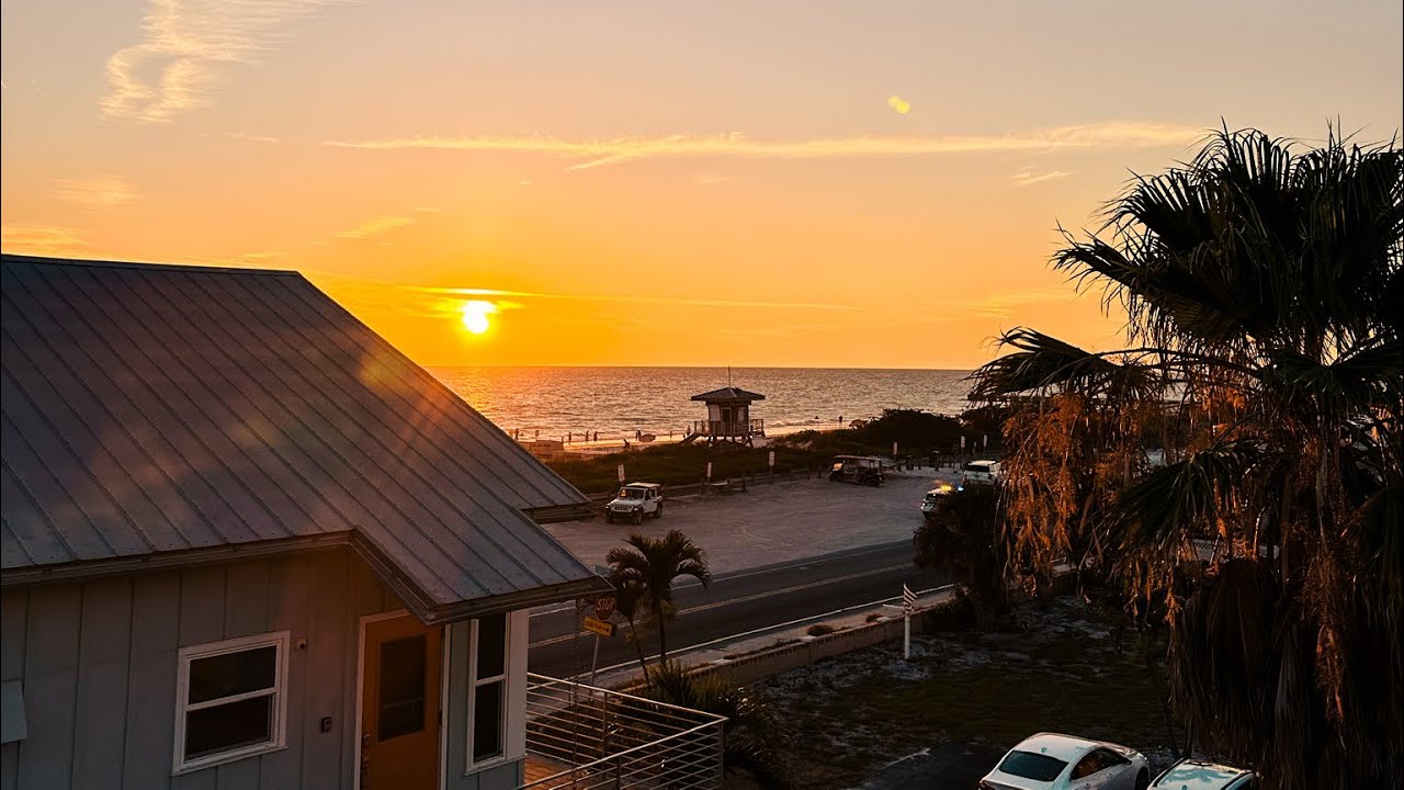 Anna Maria Island Florida VRBO Rental House Tour - Salty Snapper Beach House - BEST FLORIDA BEACH?