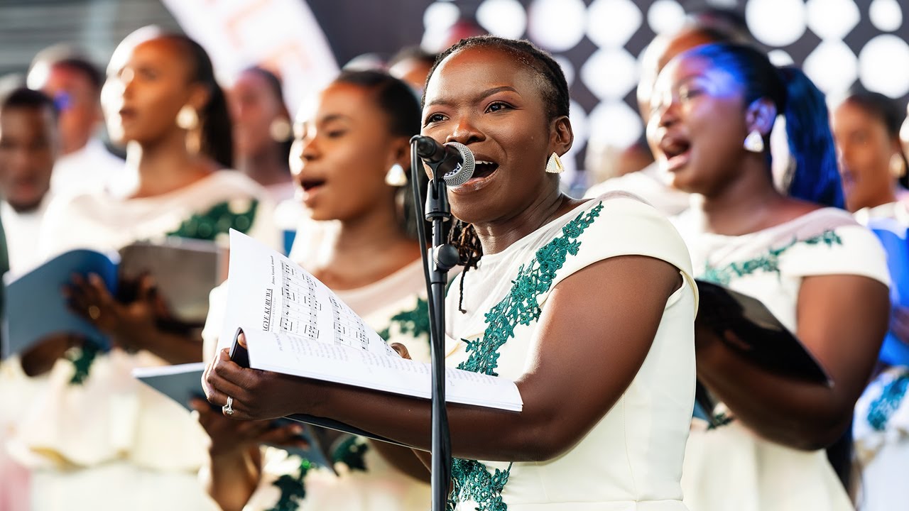 Den Na Menfa Nyi Wo Aye (What shall best please you my Savior) | Performed by His Praise Chorale