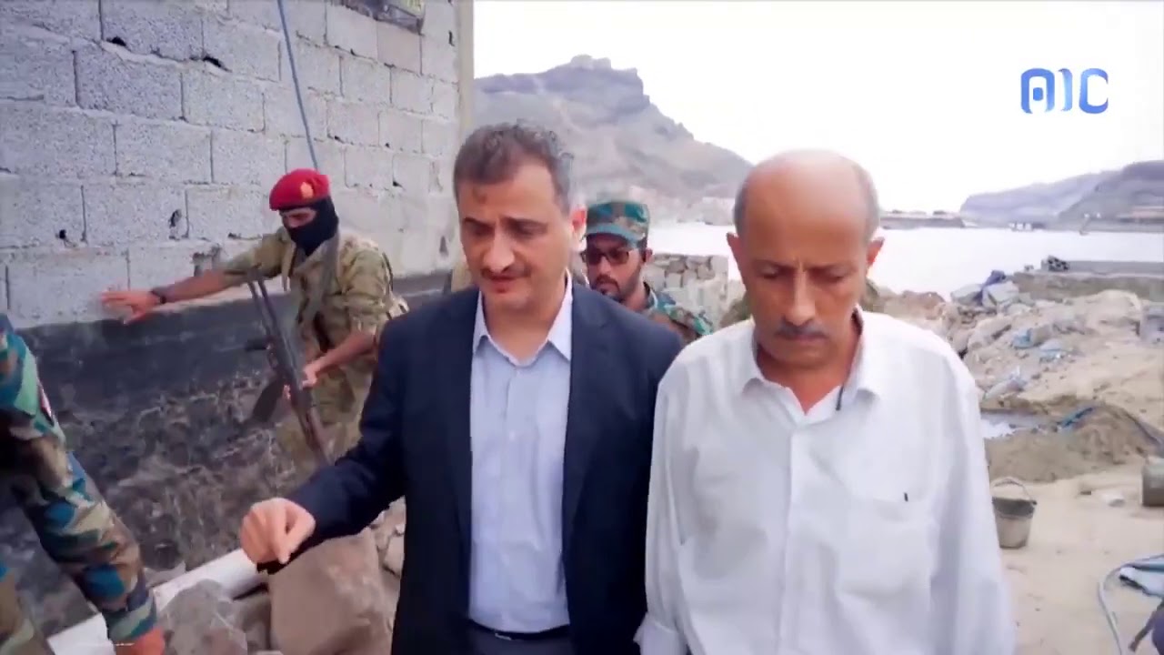 تقرير | حملة لإزالة العشوائيات في عدن وتحذير بمحاسبة المخالفين
