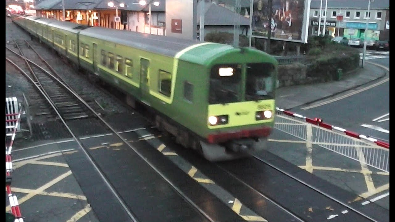 Bray Level Crossing - IE 8500 Class Dart Train