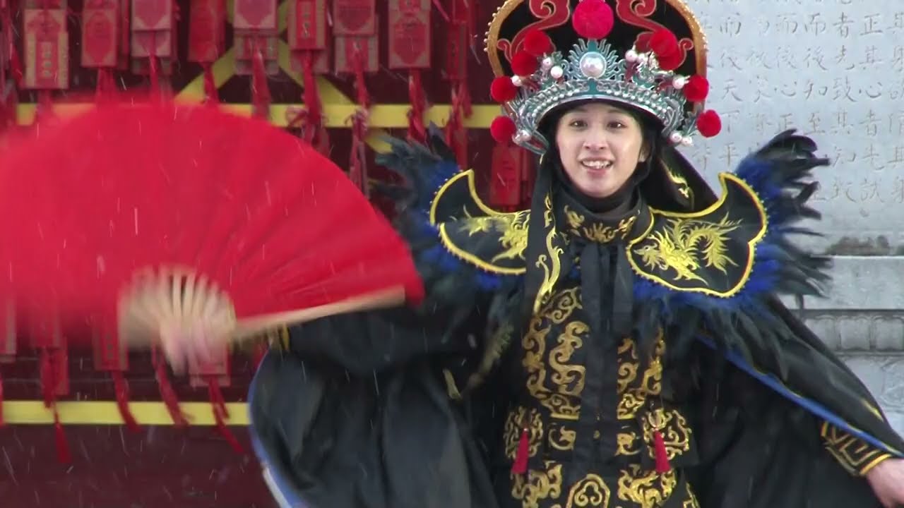 変面師・彩華 10年に一度の寒波・吹雪の舞い 長崎燈會（ランタンフェスティバル）2023 孔子廟会場 2023年1月24日