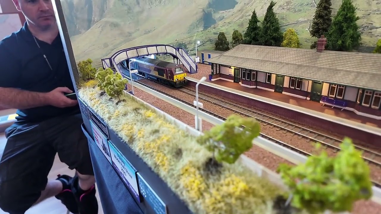 Blackwood N Gauge Layout - goes to St Andrews 