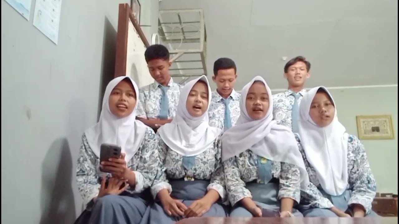 Tugas bahasa Indonesia || Musikalisasi puisi 