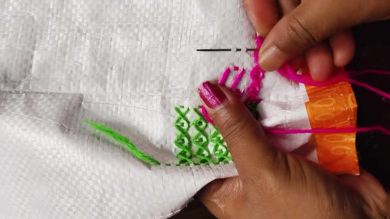 প্লাস্টিক আসন সেলাই ডিজাইন শিখুন।                               #embroidery #handmade #viralvideo