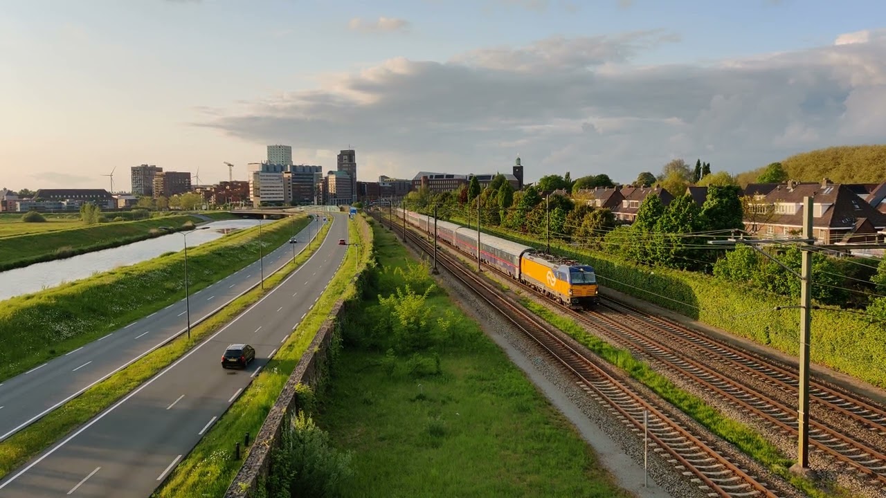 NS vectron with NightJet 421 at Den Bosch