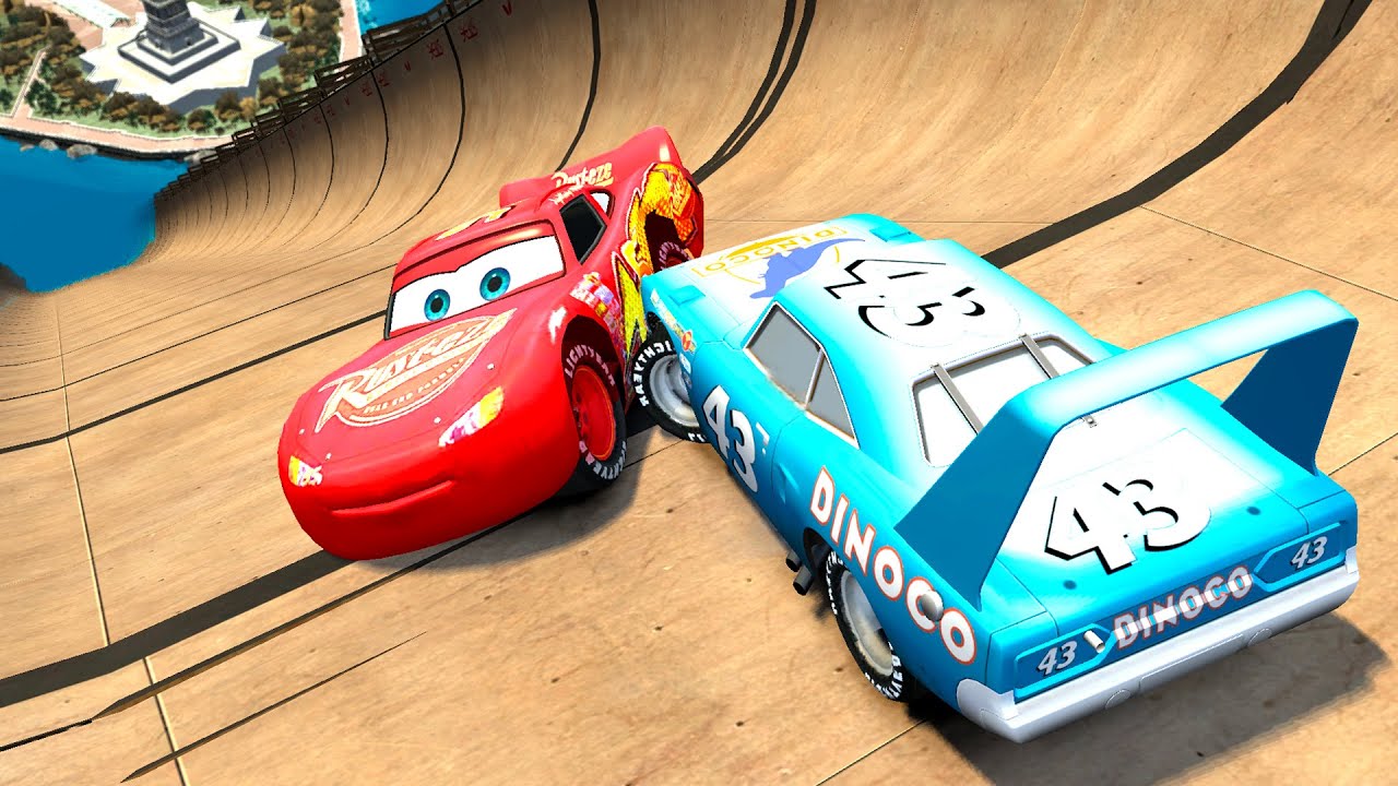 GTA 4 Lightning McQueen vs King Dinoco Water Jumps & Crashes ep.1