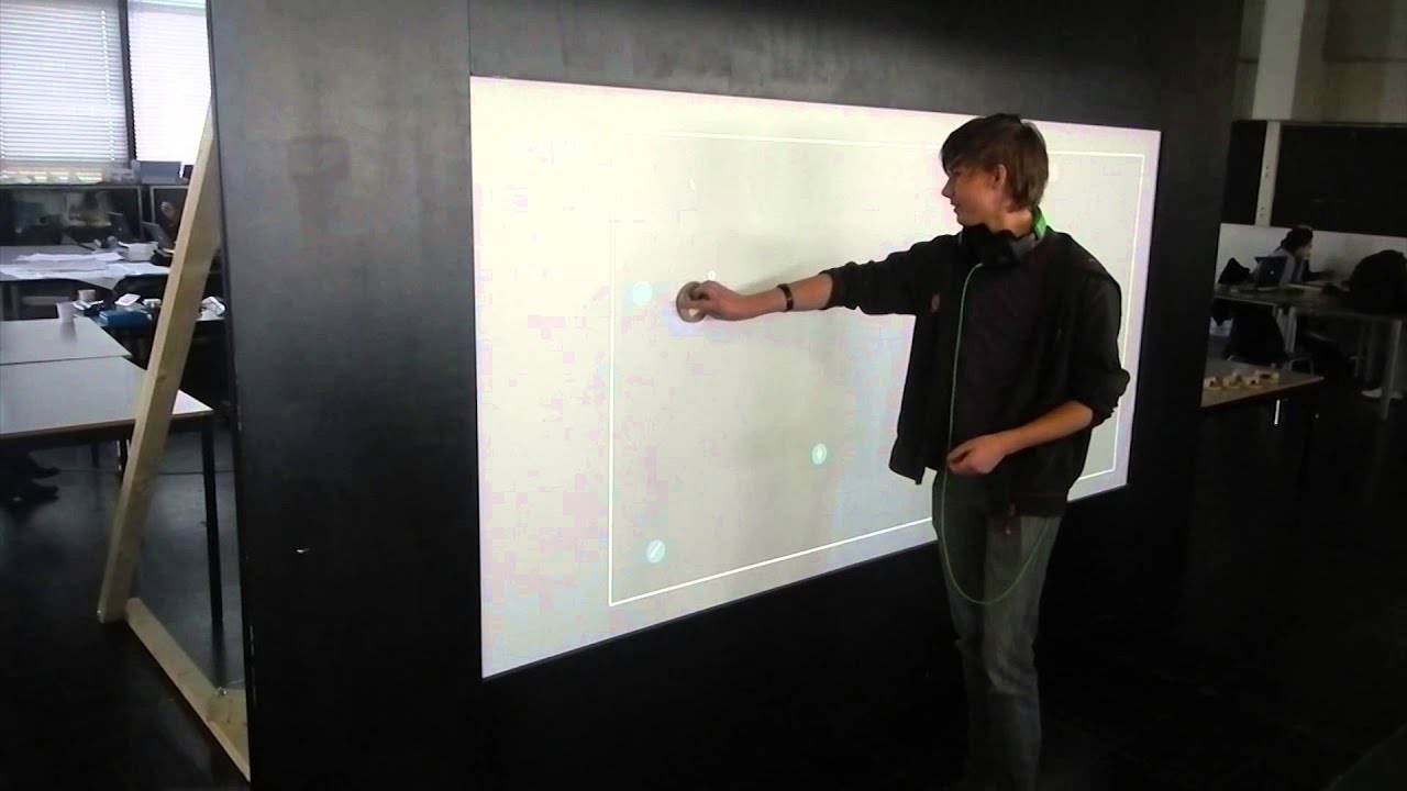 Curve Fever: Curve Wall