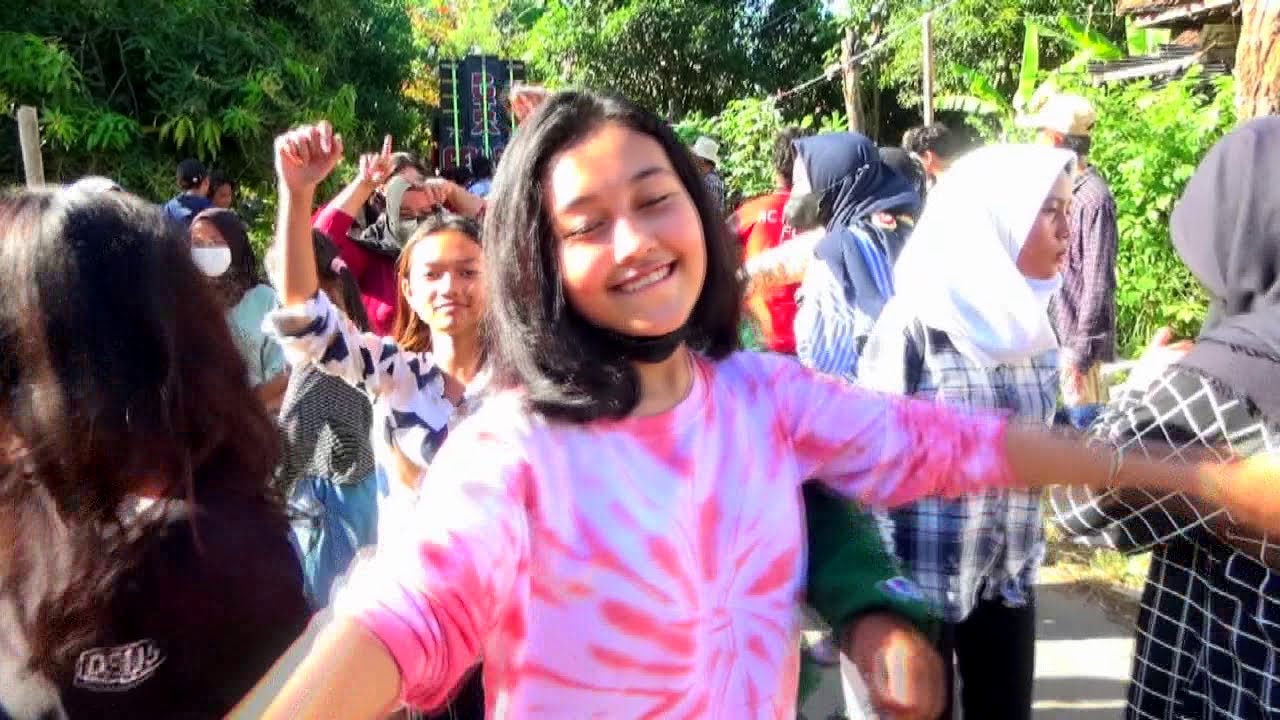 JABLAY SANG PUTRI MALAM VOC: WULAN SINGA DANGDUT PUTRA GENADES DSN.BLOK PILANGSARI DS.BALERAJA