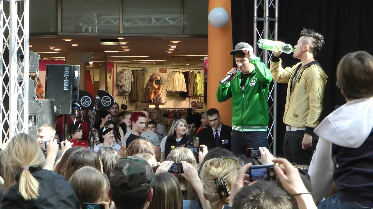 Trackshittaz - Killalady & Guuugarutz - UNO Shopping am 02.04.2011