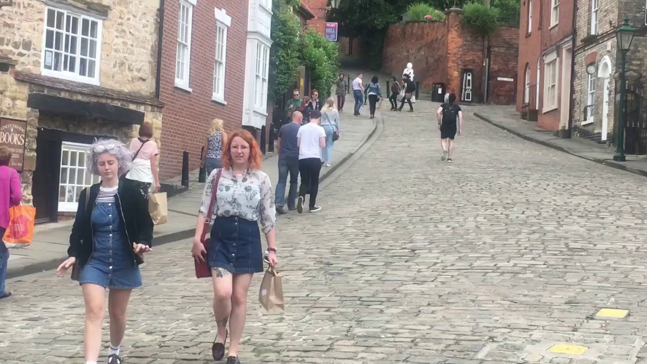 Steep hill Lincoln cathedral