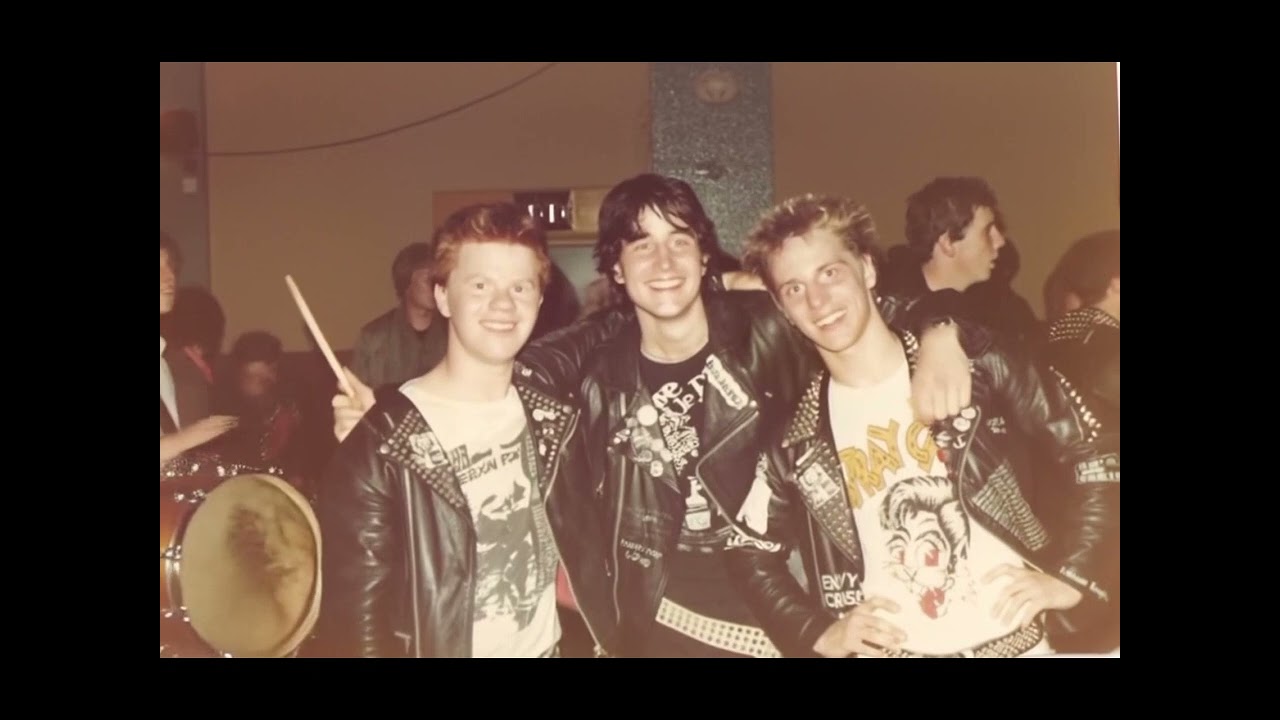 Derby Ajanta (Old playhouse)Derby bands ,Punks and pictures in AI