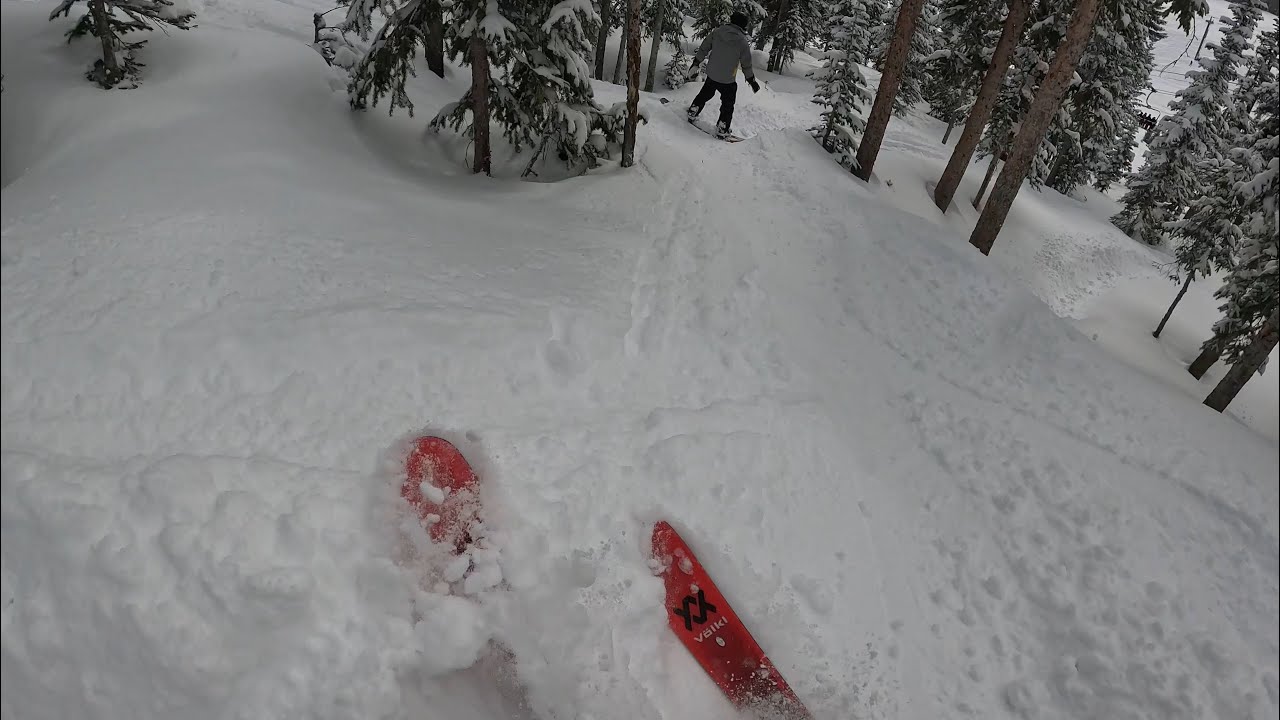 First runs in Colorado🥳 #skiing #snow #skiingadventures #adventure #fyp 