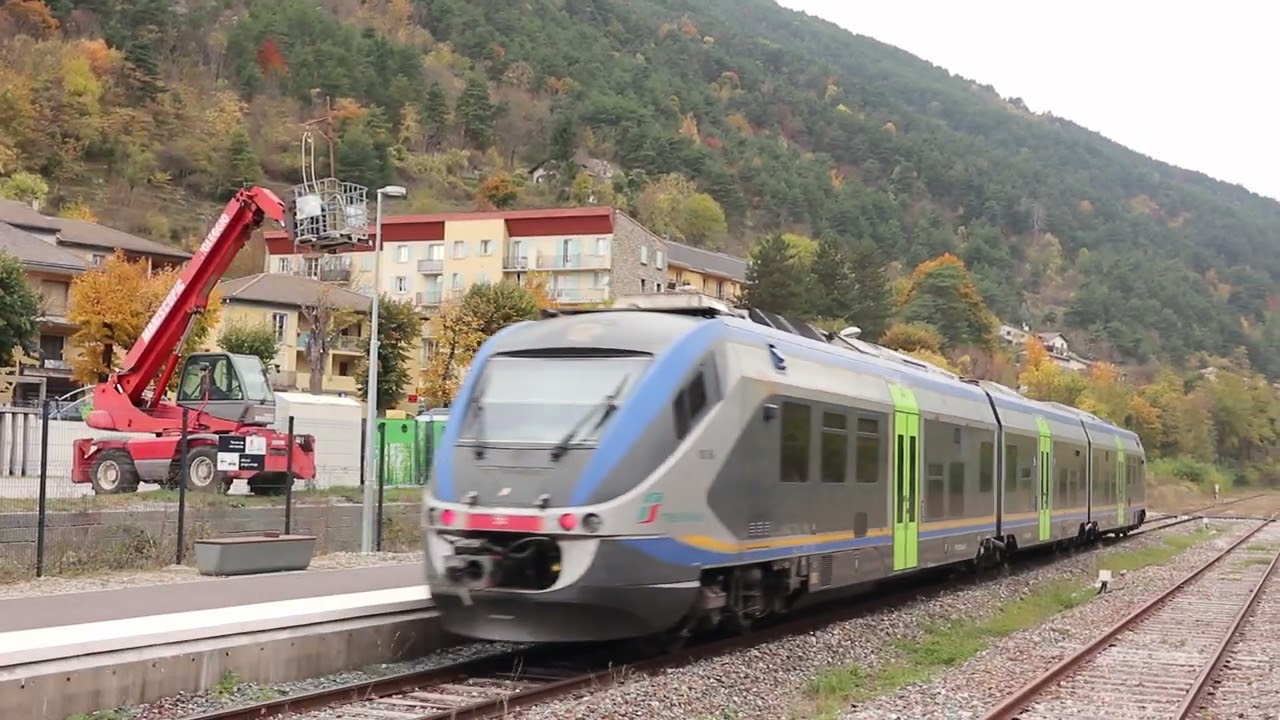 Minuetto Diesel Trenitalia n.56 in partenza da Tenda (Francia) per Cuneo – Linea del Tenda
