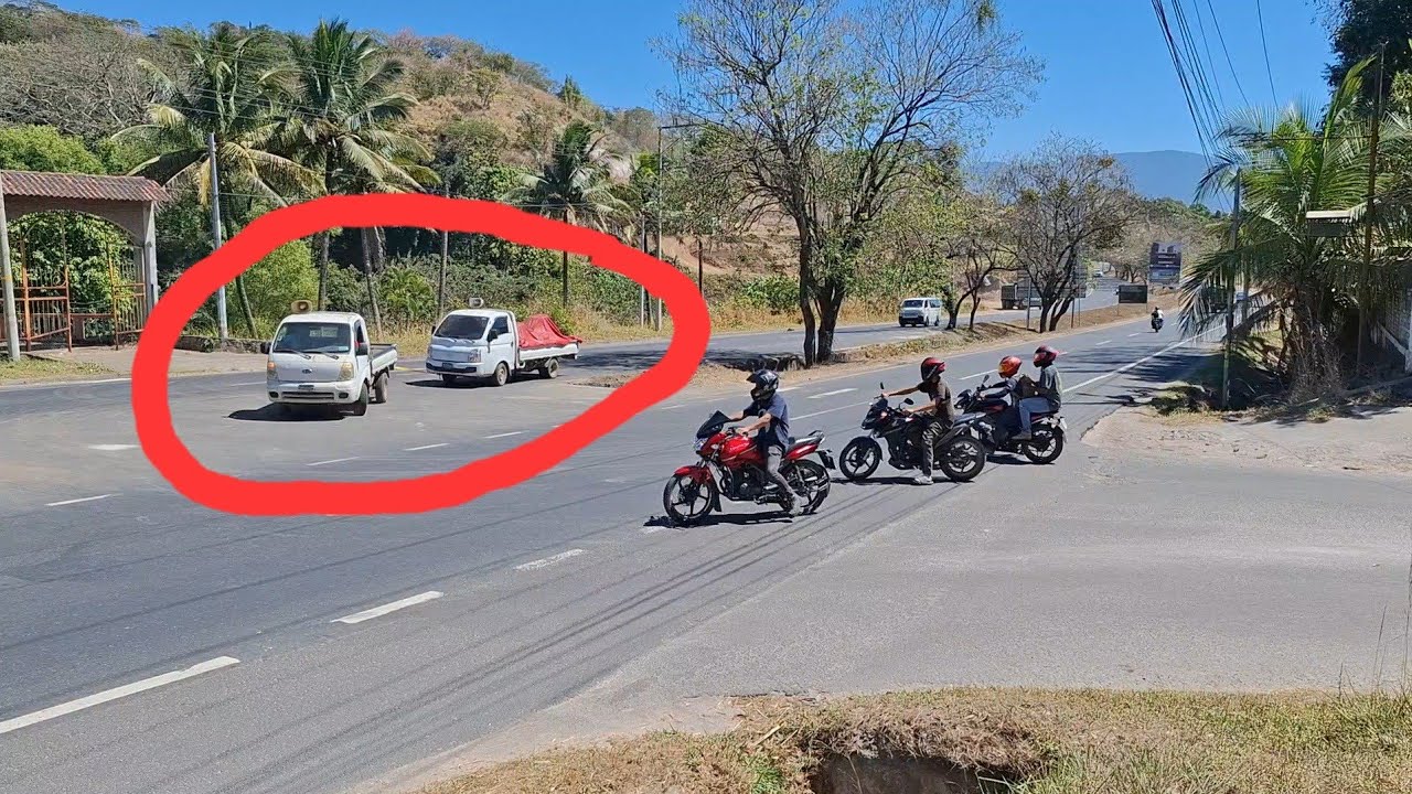 Camiones pequeños con problemas en la carretera más peligrosa de El Salvador 🇸🇻 