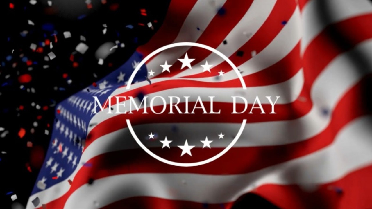 Memorial Day 4K Screensaver 🇺🇸 American Flag Ambience for TV & Patriotic Wallpaper with Music