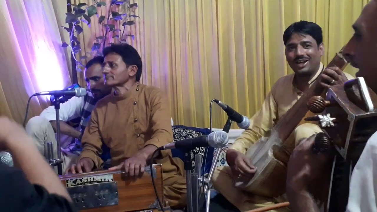 kashmiri super hit song ||  || ME SAETH KYA || WADH CHI || AADNEKI YAARO