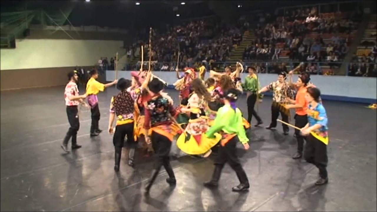 Hódos Imre Rendezvény csarnok - 2014. Irinyi Szalagavató - 12.B. cigány tánc