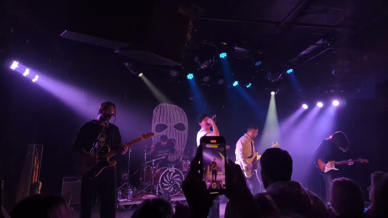 Boston Manor - Stop Trying, Be Nothing. (Live @ Old Fire Station, Bournemouth 9/12/22)
