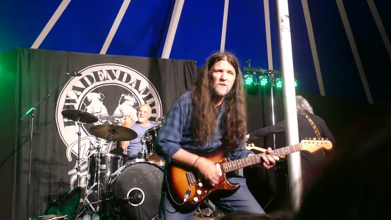 Seamie O'Dowd feat. the Hellhounds (6of9) @ 29e Kwadendamme BluesFestival, may2023, The Netherlands