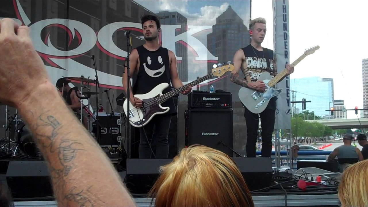 Young Guns - Bones Live at 98 Rockfest 2015