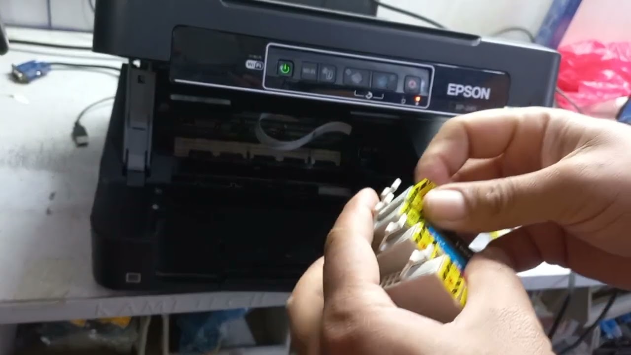 الطريقة الصحيحة لتغيير حبر طابعة EPSON XP 245
