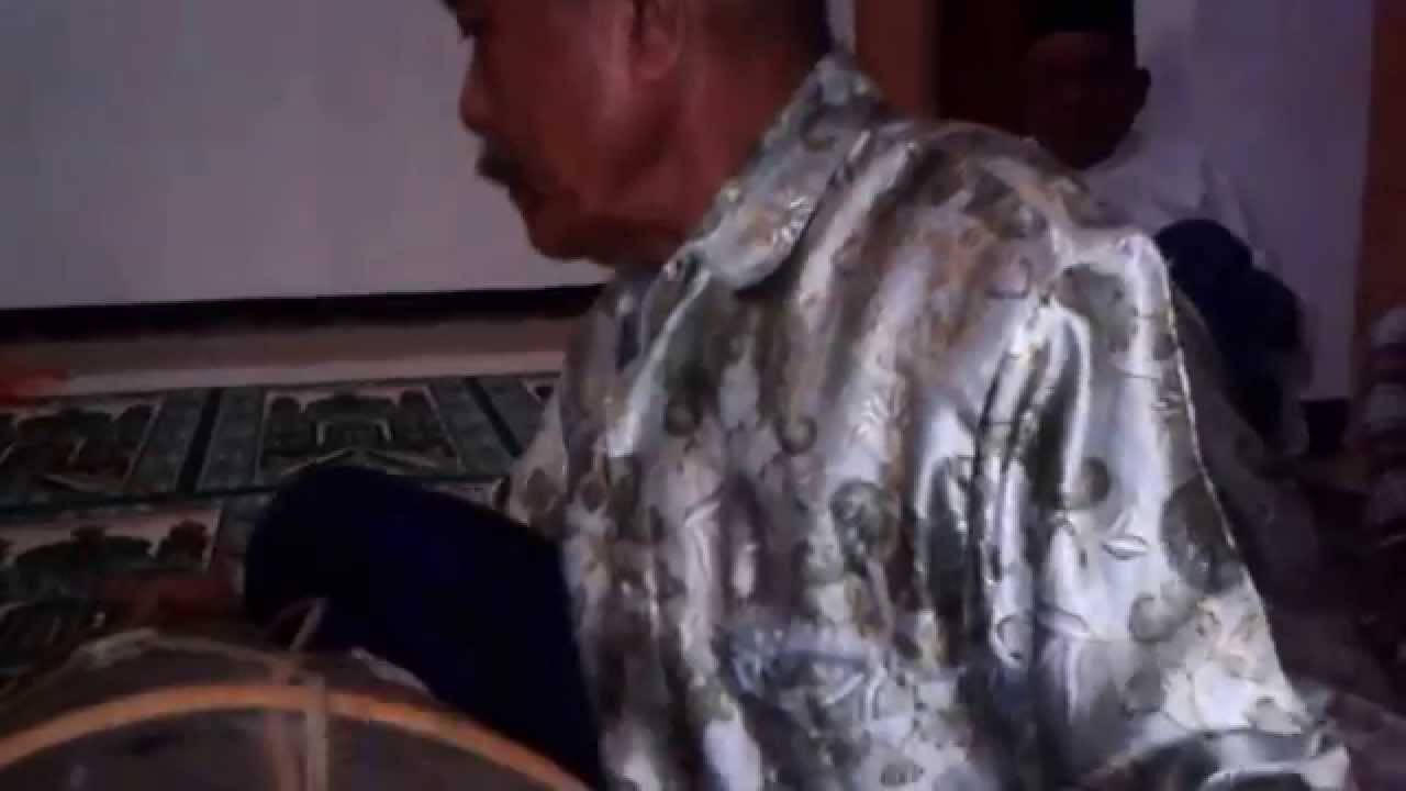 SENI MUSIK ISLAM TRADISIONAL ''GEMBRUNG''