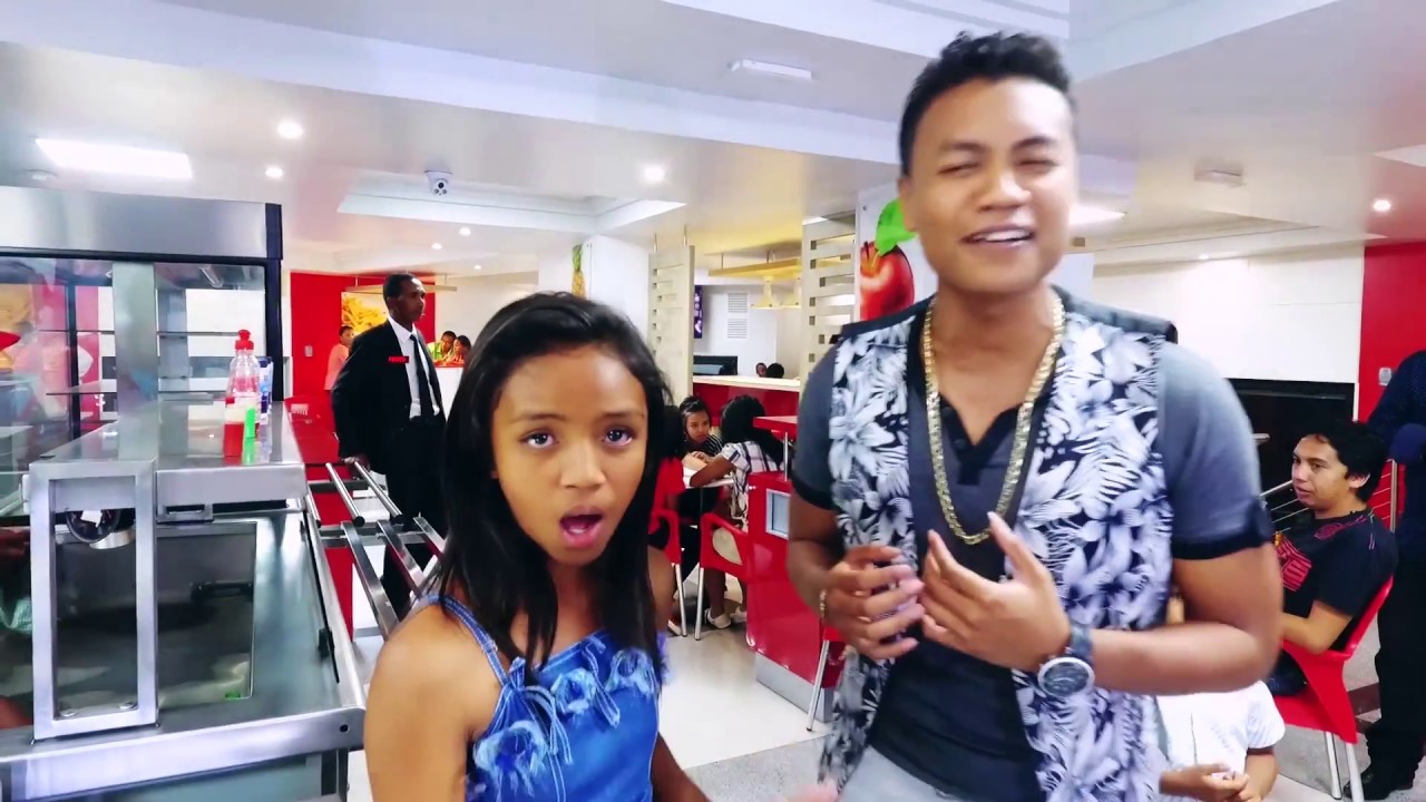 Arahabaina NJAKATIANA ( Ariane, Sarobidy, Christian K )