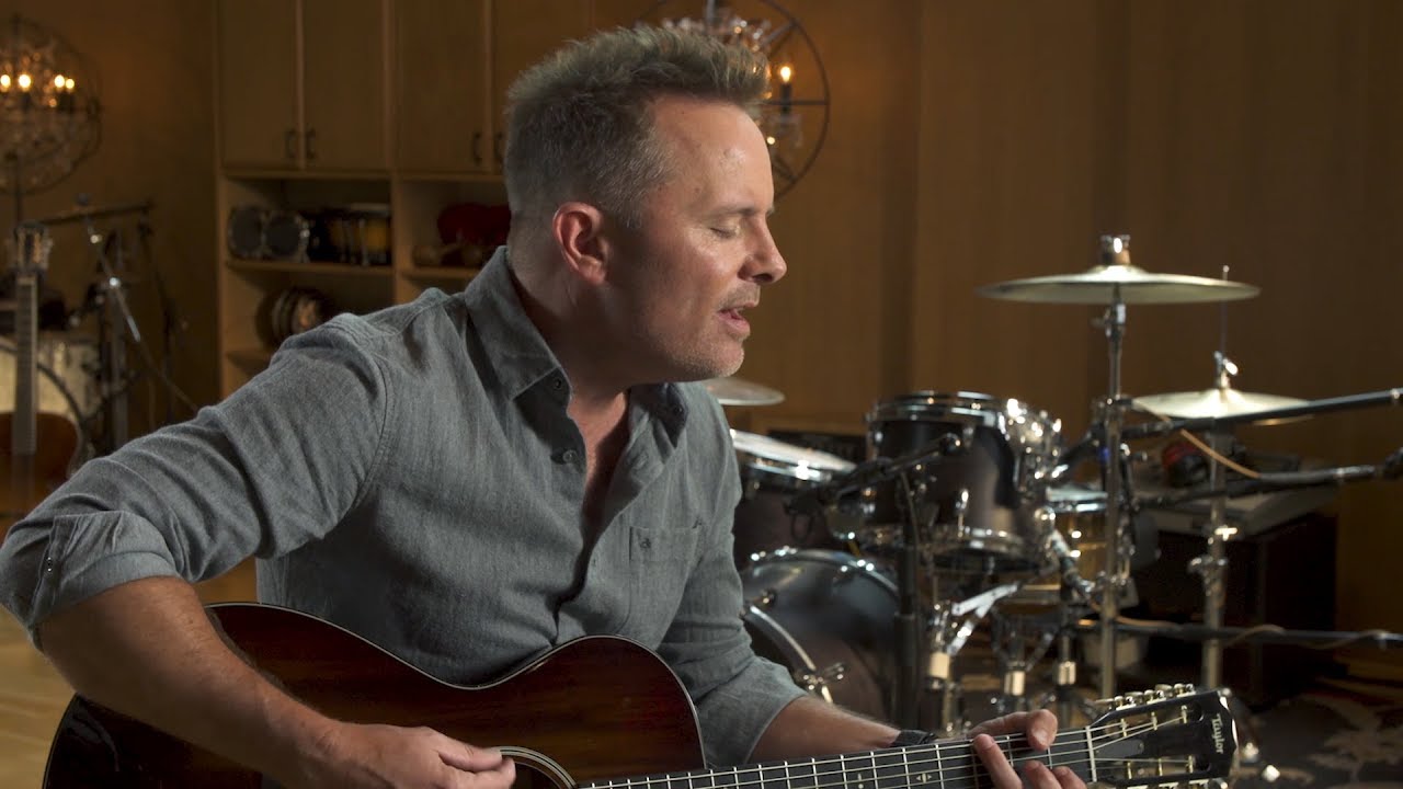Holy Roar Promo - Video Bible Study with Chris Tomlin and Darren Whitehead