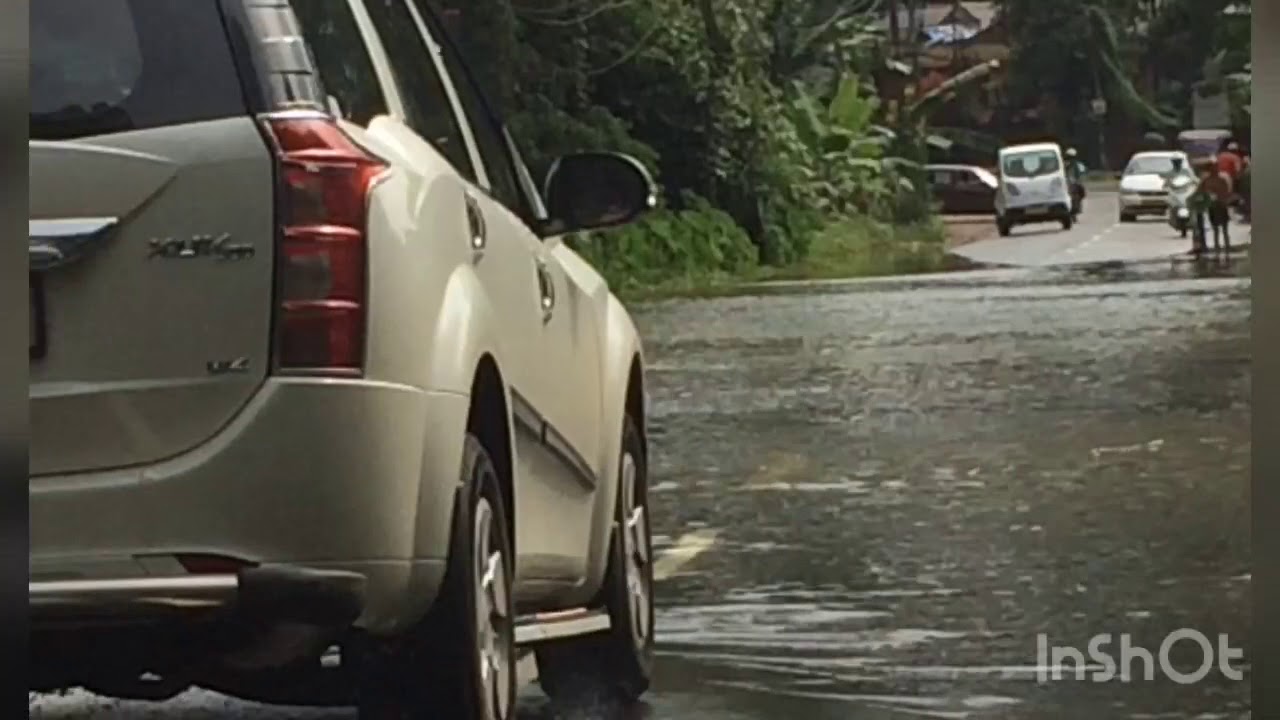 Jeep Wrangler vs Mahindra XUV500 vs Thar crdi | crossing flooded road
