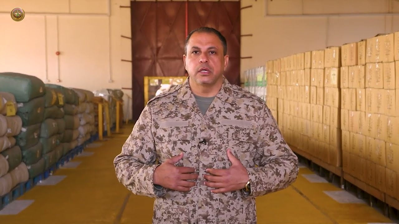 تشكيلات الجيش تواصل استلام الزي الجديد من المستودعات العسكرية
