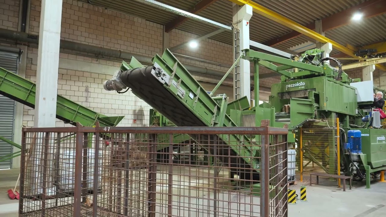 PEZZOLATO TLA 22 + TB 1200 - Impianto per la produzione di legna da ardere installato in Germania
