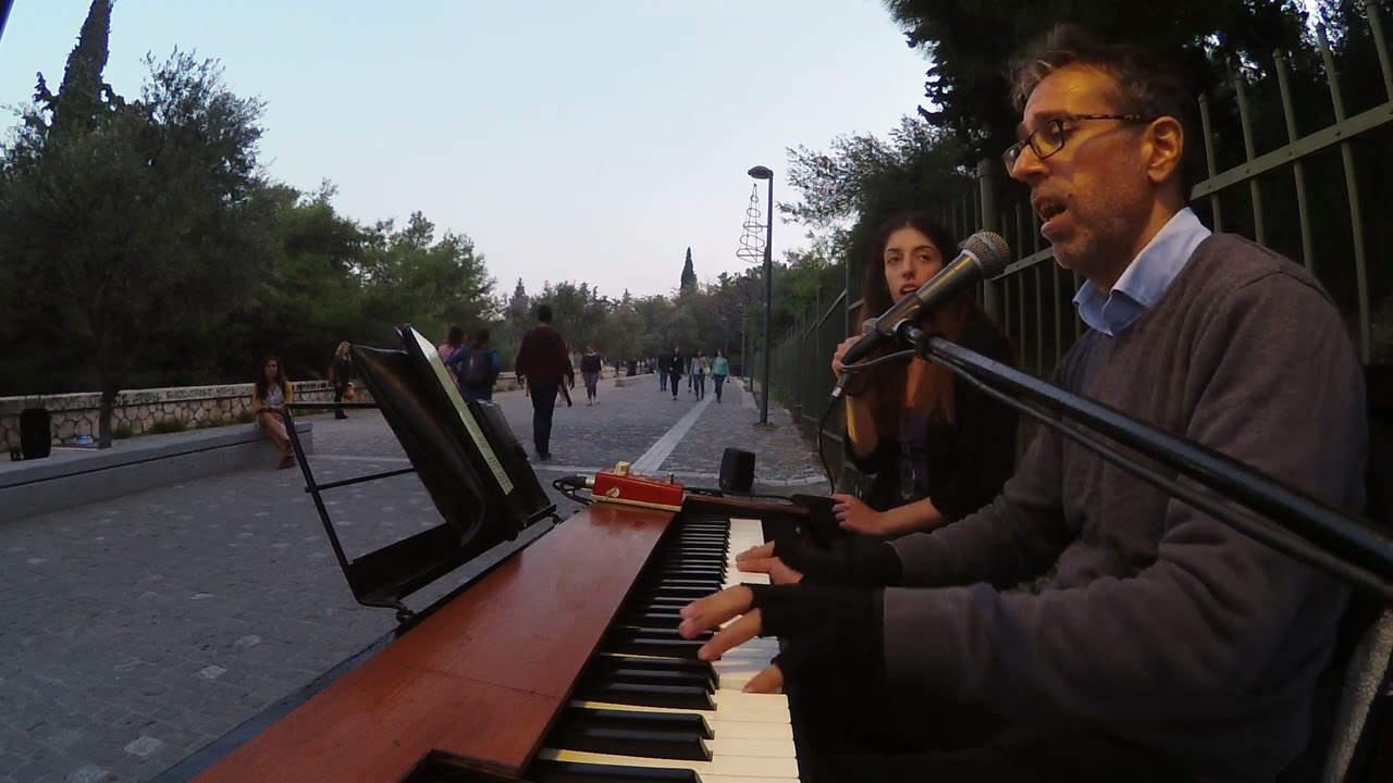 Κεμάλ - Σπύρος Σιμεγιάτος, Δώρα Ζορμπά