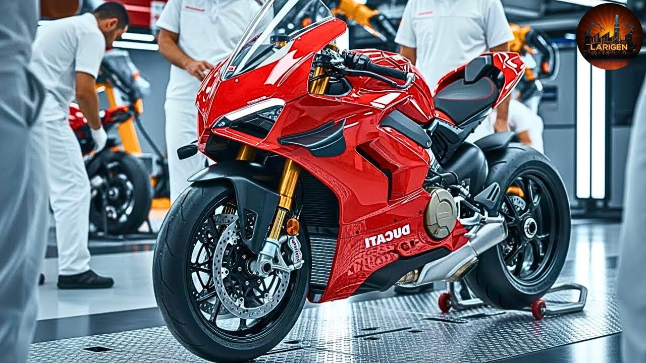 Inside the Ducati Superleggera V4 Factory: Building the World&rsquo;s Most Extreme Superbike Full Process