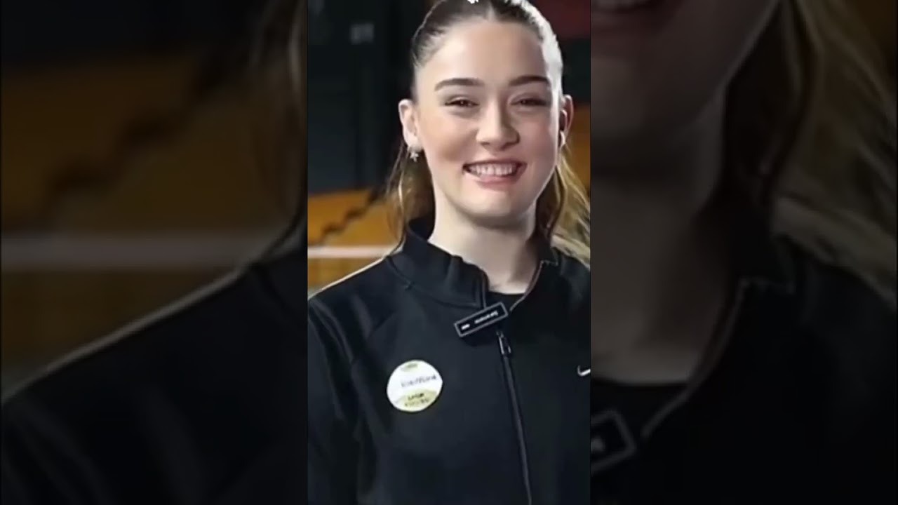 ZehraG&uuml;neşFrom Volleyball Star toSocial Media Sensation#zehragunes #volleyball#VakifBank#TVF#VNL2023