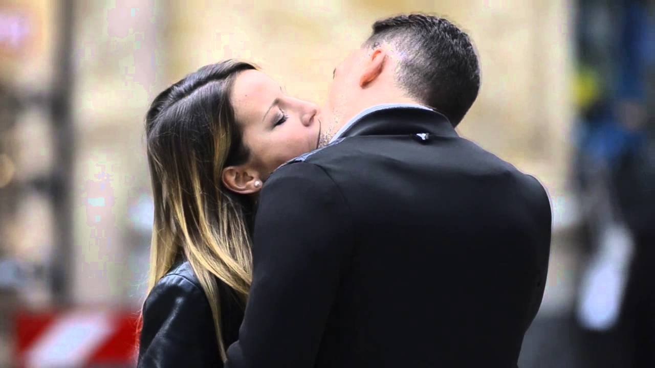 First Kiss in Naples - #1 coppia