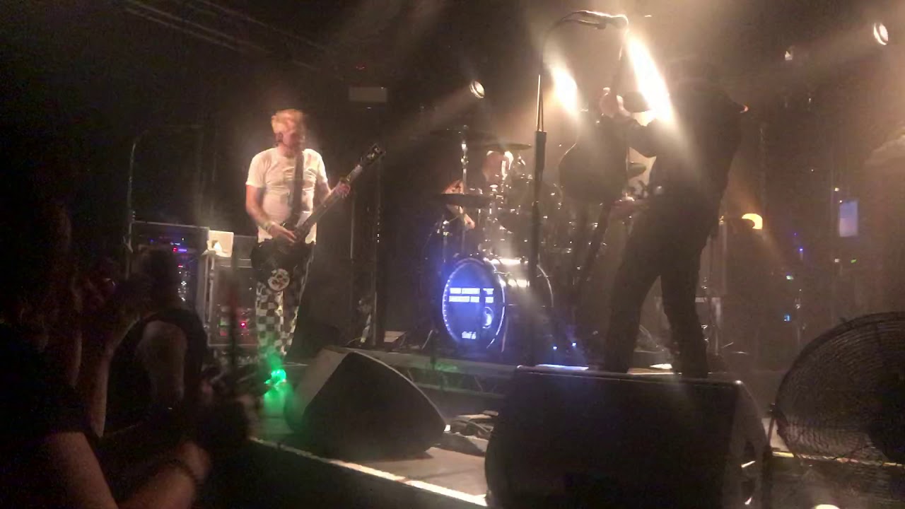 Die Ärzte - Klaus Peter Willi und Petra (1982 Version) 25.05.2019 Luxemburg Den Atelier