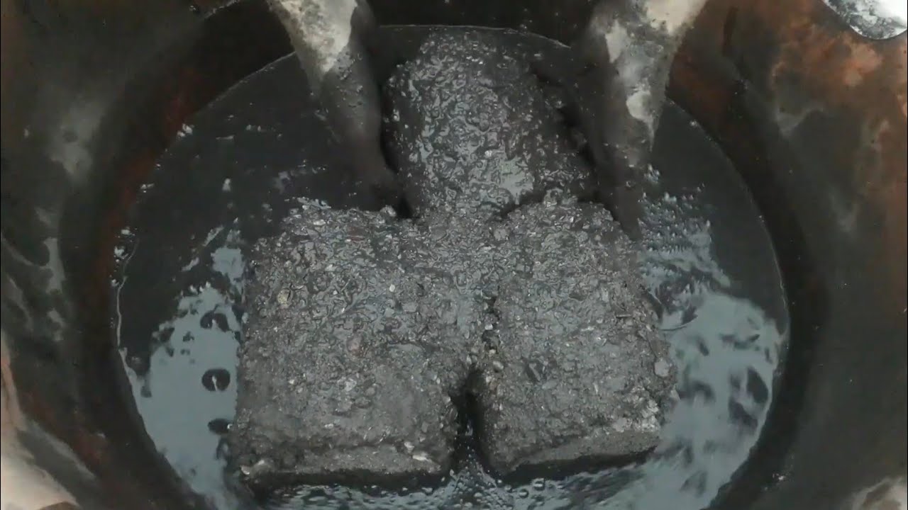 This new ASMR charcoal video 🖤Cups wanted+dry ASMR crumbling video 💦😴