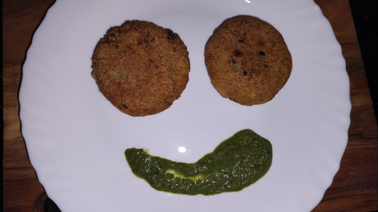 Vrat ka khana(Kutu ke aate aur aalu ki vrat wali tikki)