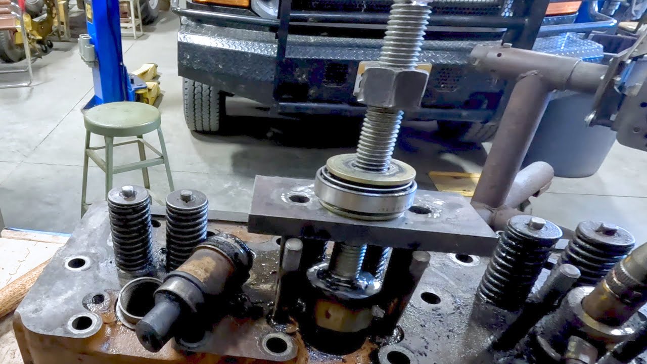 Let's make a tool to remove pre combustion chambers 1939 Caterpillar D4 Diesel engine Episode #67