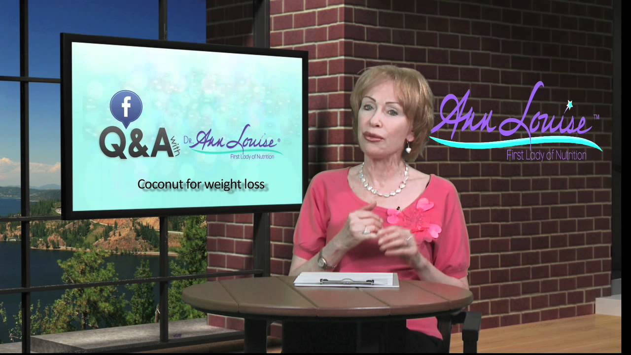 Nutritionist Advice to Maximize The Benefits of Coconut Water & Coconut Milk